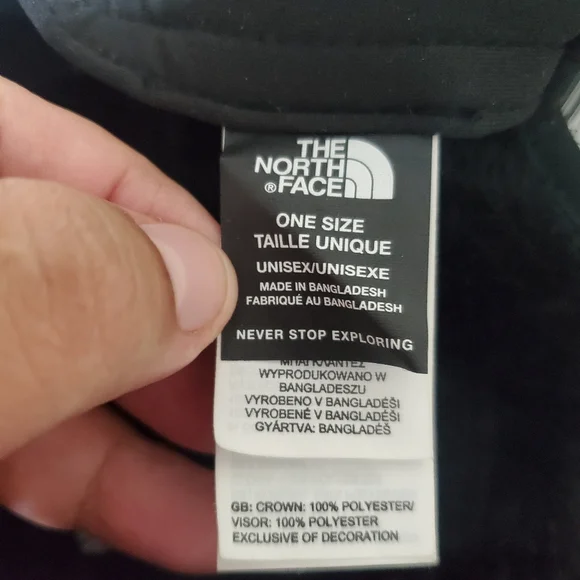 S O L D....The north face faux fur holiday osito cap - Picture 7 of 11